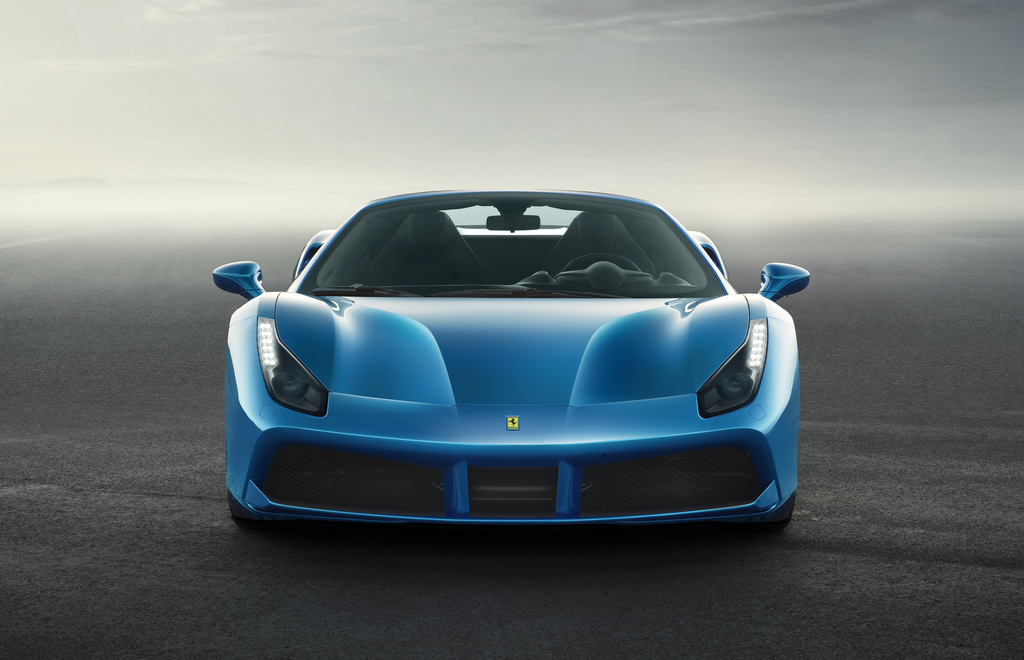 2015_Ferrari_488GTBSpider-2-1024