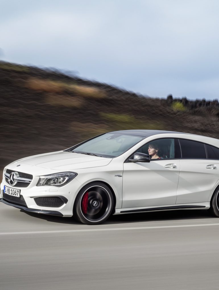 2015 Mercedes-Benz CLA 45 AMG Shooting Brake