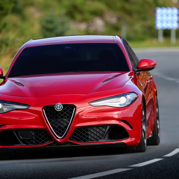 2016 Alfa Romeo Giulia Quadrifoglio