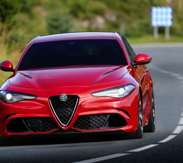 2016 Alfa Romeo Giulia Quadrifoglio