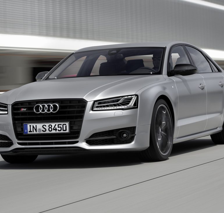 2016 Audi S8 plus