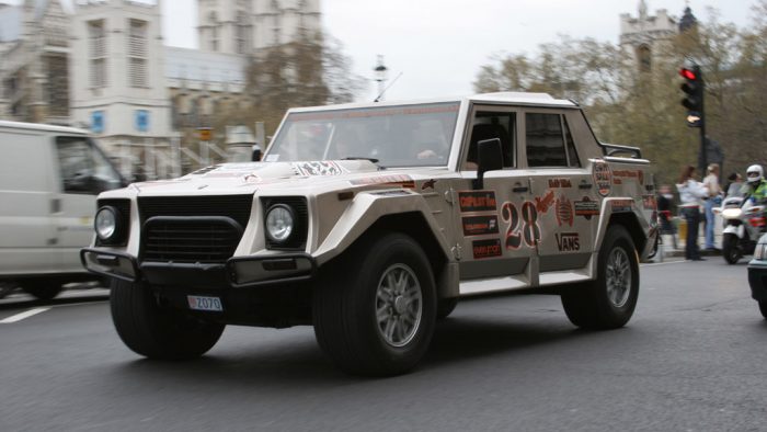 1986 Lamborghini LM002 Gallery | Gallery | SuperCars.net