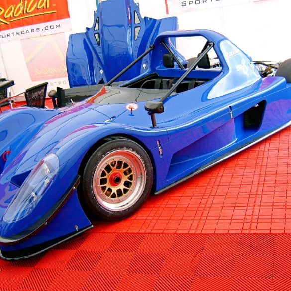 2005 Radical SR8