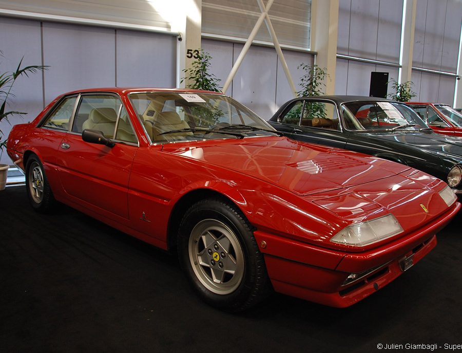 1985 Ferrari 412i