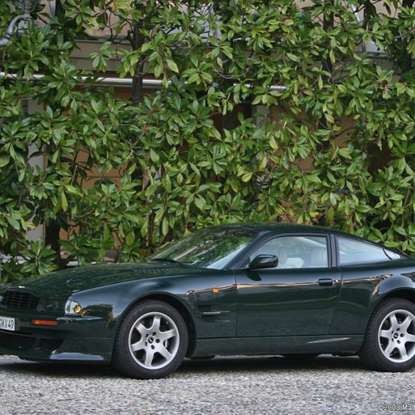 1992 Aston Martin V8 Vantage