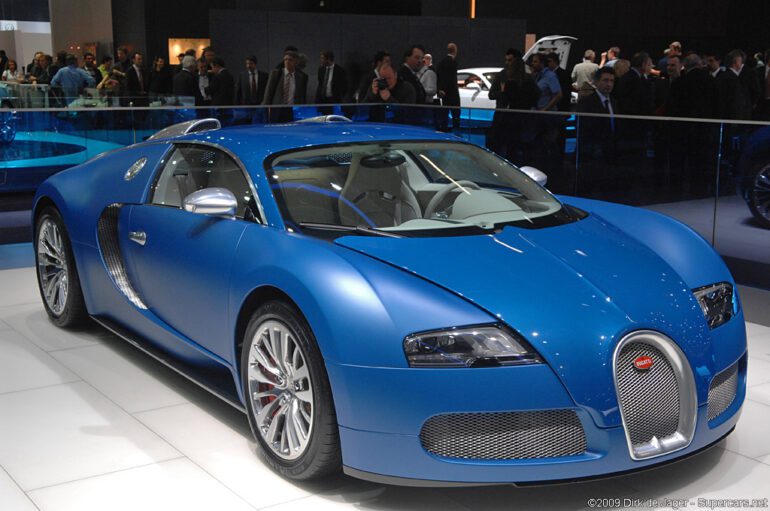 2009 Bugatti 16/4 Veyron Bleu Centenaire Gallery