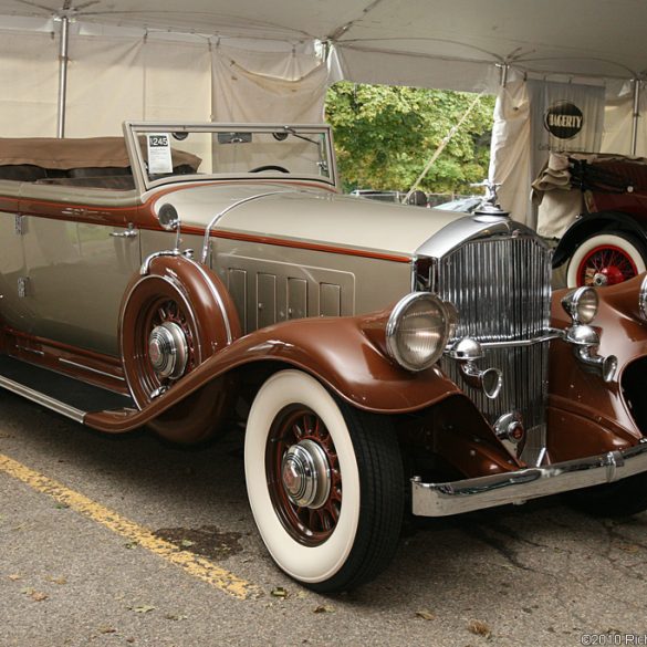 1932 Pierce-Arrow Model 54