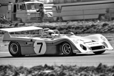 Bell began racing the Gulf Mirage-Ford regularly during 1972, and in 1975 he and Ickx teamed to deliver another victory in the 24 Hours of Le Mans.