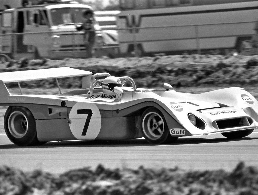 Bell began racing the Gulf Mirage-Ford regularly during 1972, and in 1975 he and Ickx teamed to deliver another victory in the 24 Hours of Le Mans.