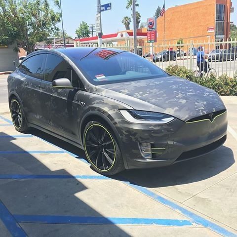 TESLA MODEL HOTBOXXX