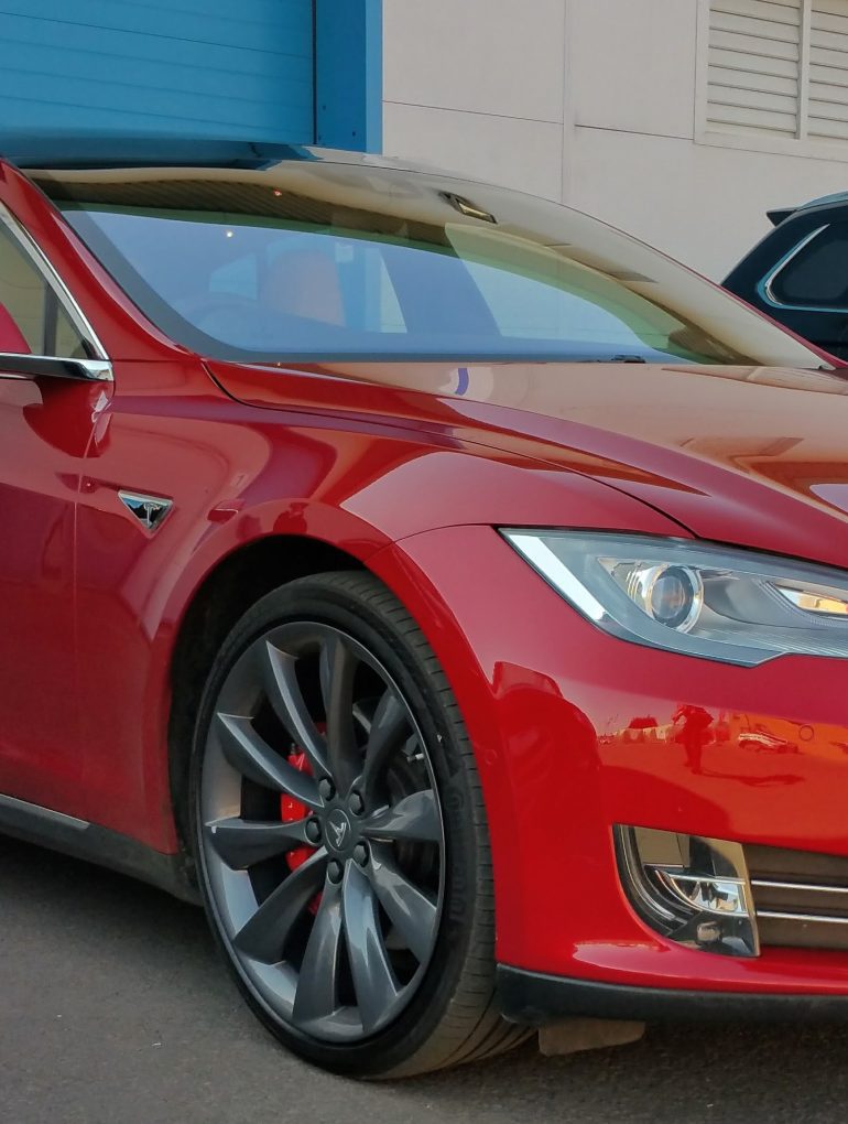 Tesla Model S P90D | photo credit Jack Matthews McMotorsCars.Blogspot.co.uk