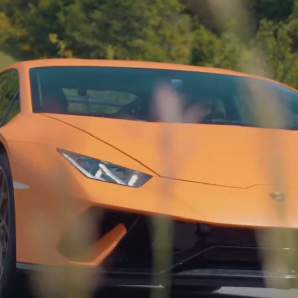 Turn Up Your Speakers For the Extremely Loud Lamborghini Huracan Performante