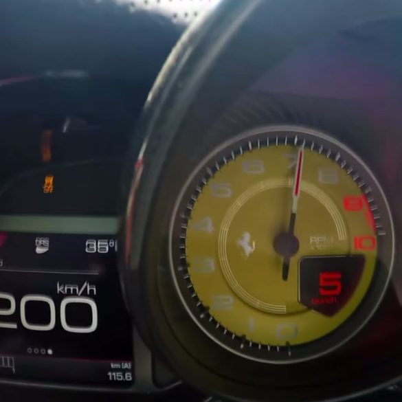 This Will Show You Just How Fast is the Ferrari 812 Superfast