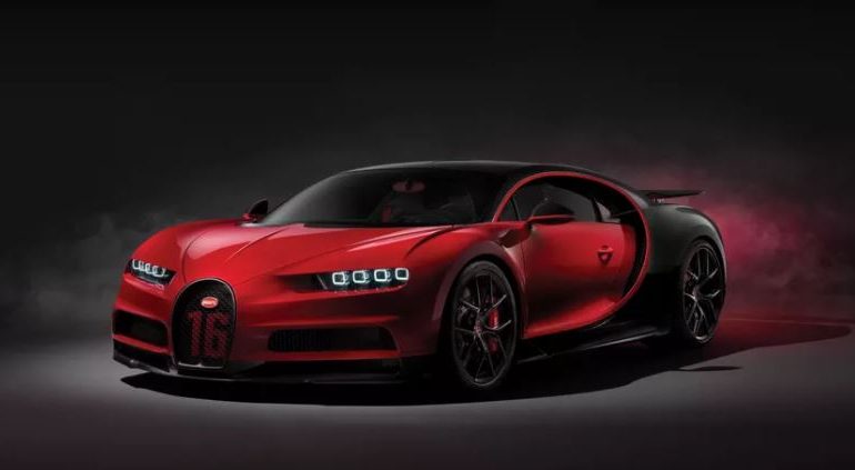 Front view of the Chiron Sport