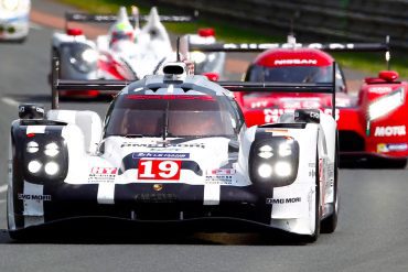 Porsche 919 Hybrid wins lemans