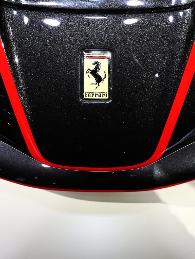 Ferrari LaFerrari Ultimate Guide 54