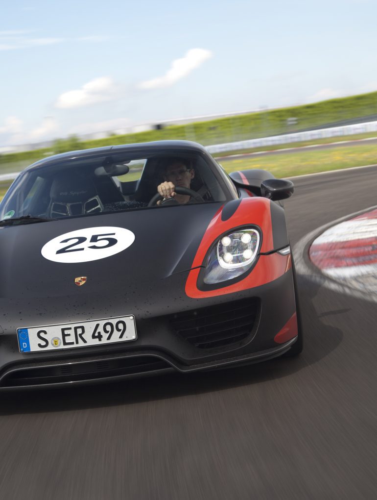 7 Porsche 918 Spyder