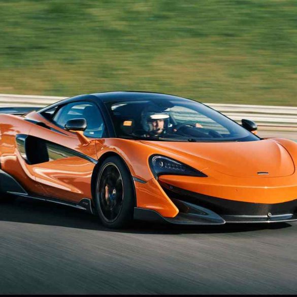 2019 McLaren 600LT frontal view