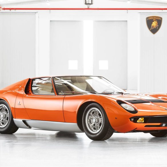 Lamborghini Miura P400