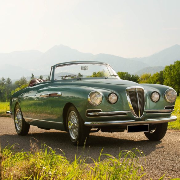 1953 Lancia Aurelia B52 Spider by Vignale