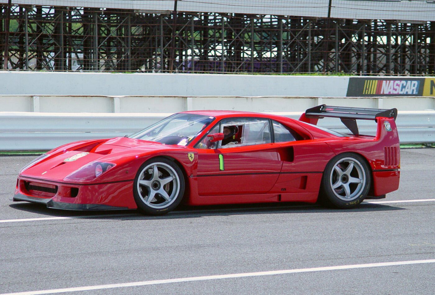 1989 Ferrari F40 Lm Guide History Specifications And Performance 7431