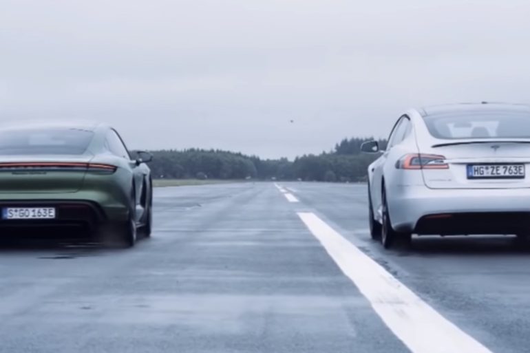 Tesla Model S vs Porsche Taycan S