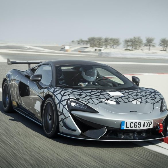 2020 McLaren 620R