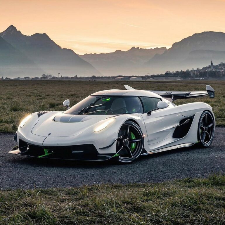 Koenigsegg Jesko Has Some (Very Loud) Fun In The Sun