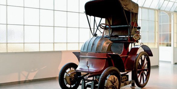 1900 Lohner Porsche Hybrid