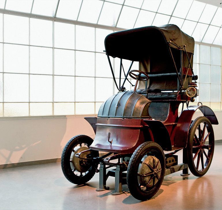 1900 Lohner Porsche Hybrid