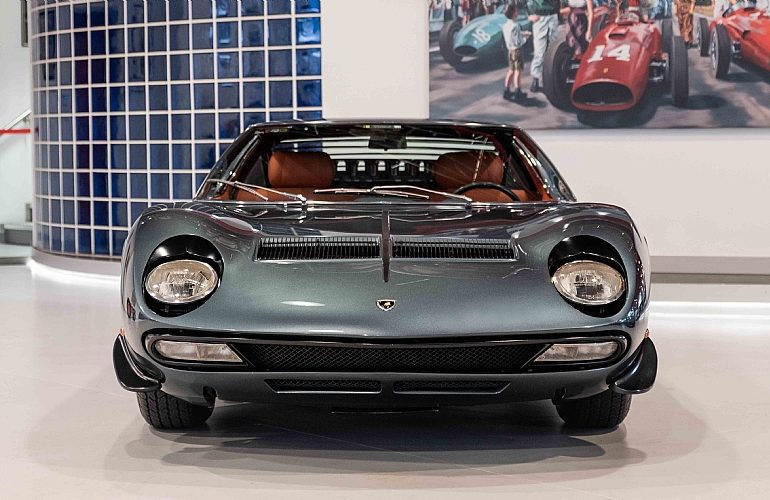 Lamborghini Miura SV for sale