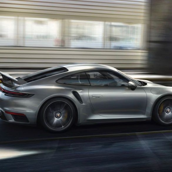 2021 Porsche 911 Turbo S active aero