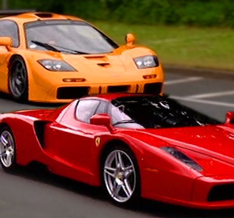 Ferrari Enzo vs McLaren F1