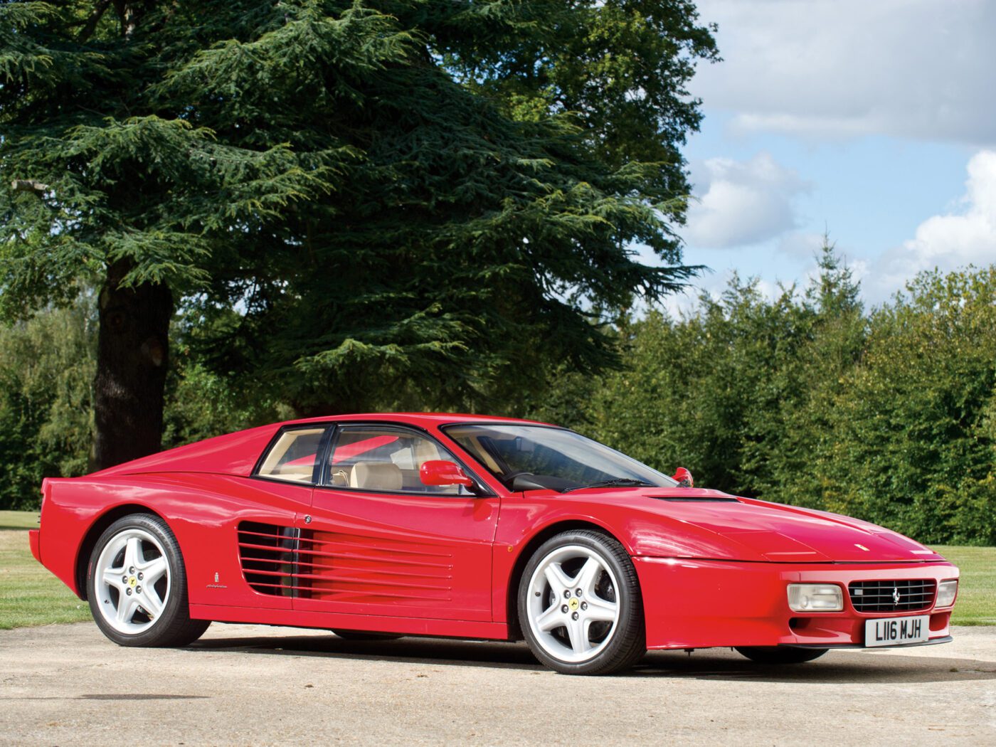 ferrari 512 tr white