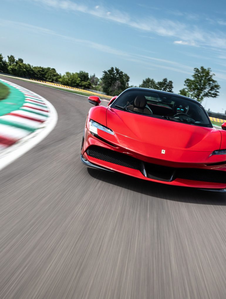 Ferrari SF90 Stradale Wallpapers