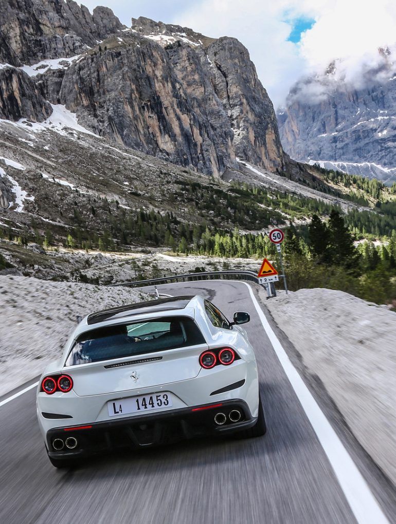 Ferrari GTC4 Lusso T Wallpapers