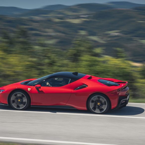 Ferrari SF90 Stradale