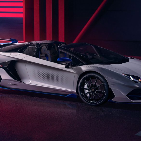 Lamborghini Aventdator SVJ Roadster Xago