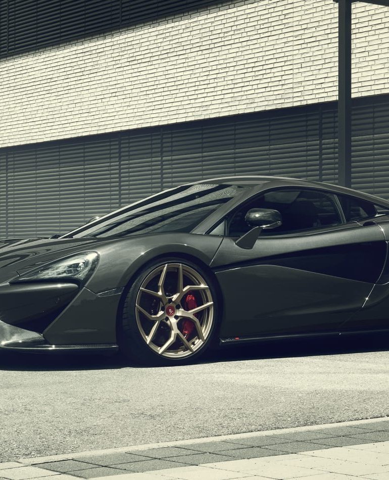 Pogea Racing 666 McLaren 570S