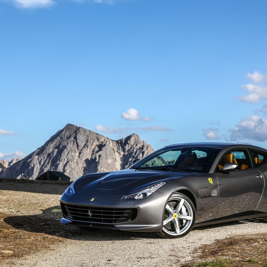 Ferrari GTC4 Lusso T Wallpapers