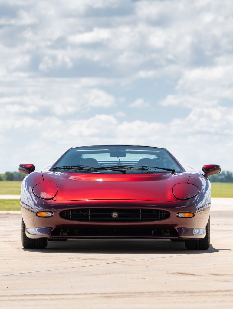 1993 Jaguar XJ220