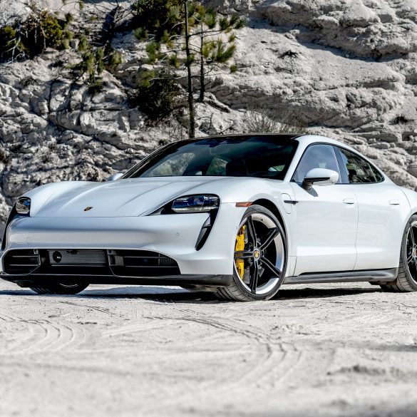 2020 Porsche Taycan Turbo S