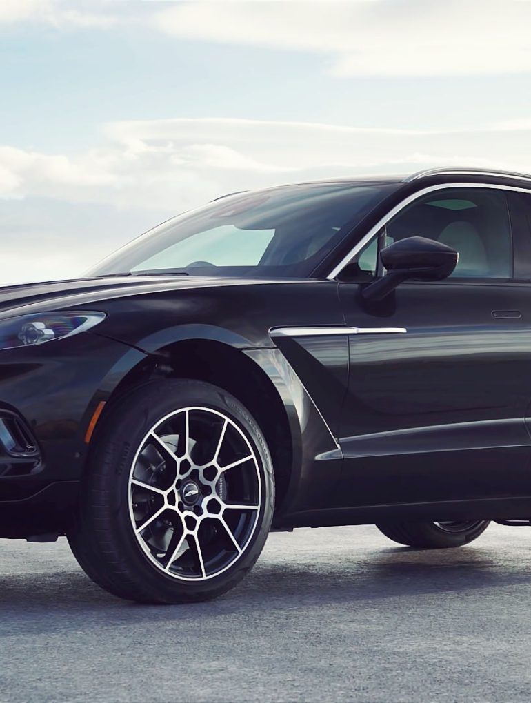 2021 Aston Martin DBX