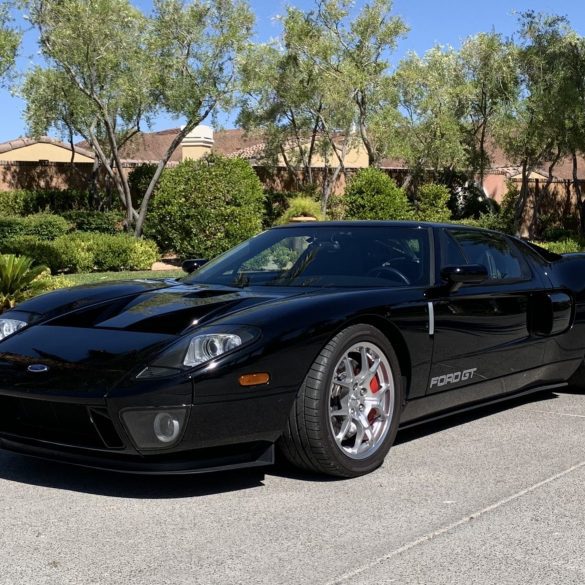 2005 Ford GT