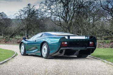 1992 XJ220