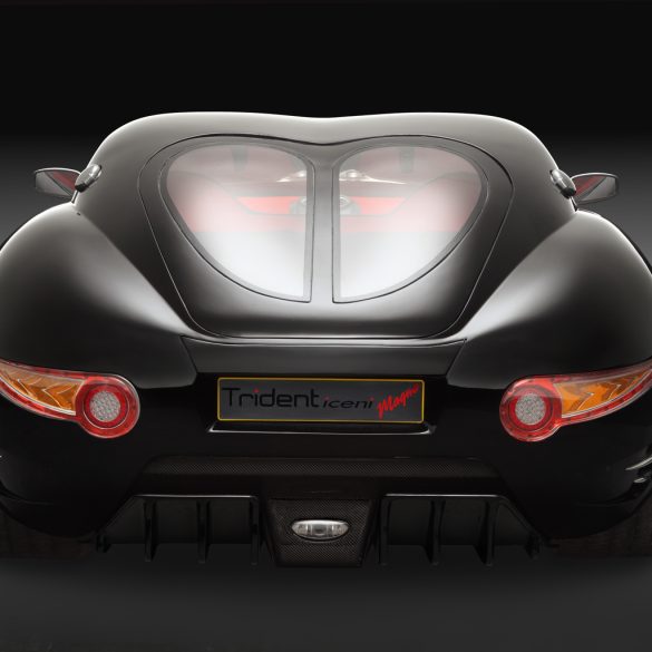 Trident Iceni Magna rear view