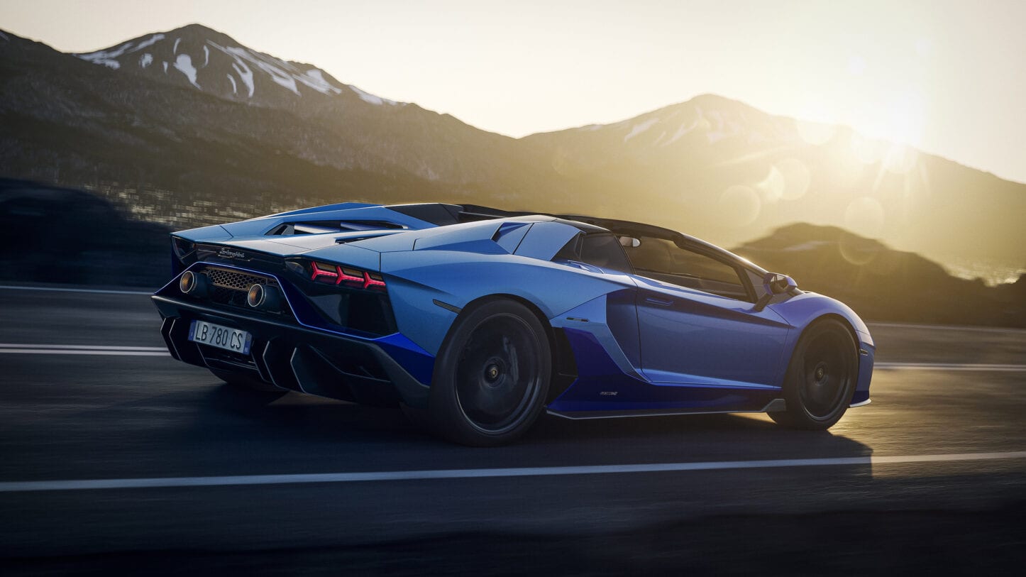 Lamborghini aventador svj 2022