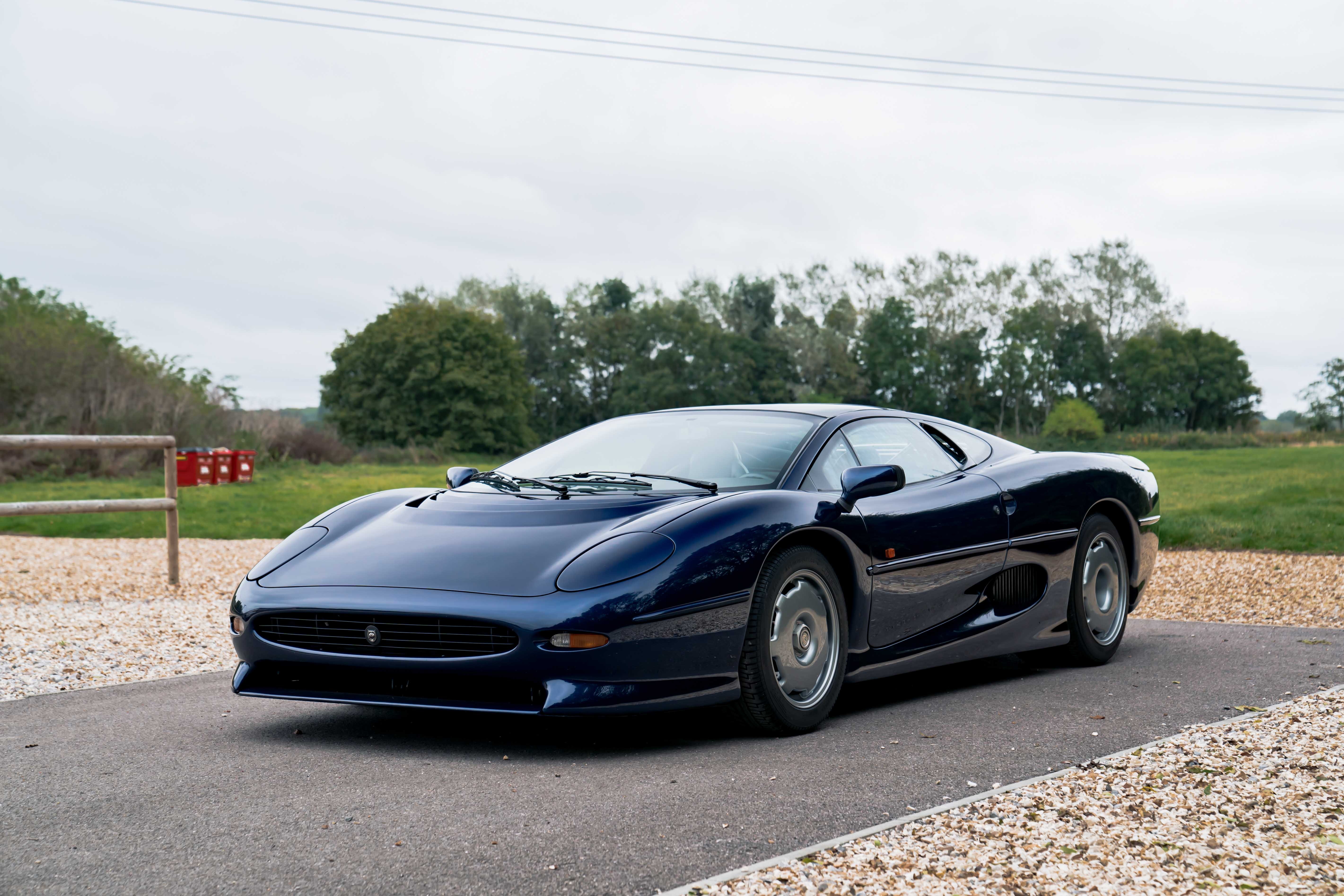 1993 Jaguar XJ220