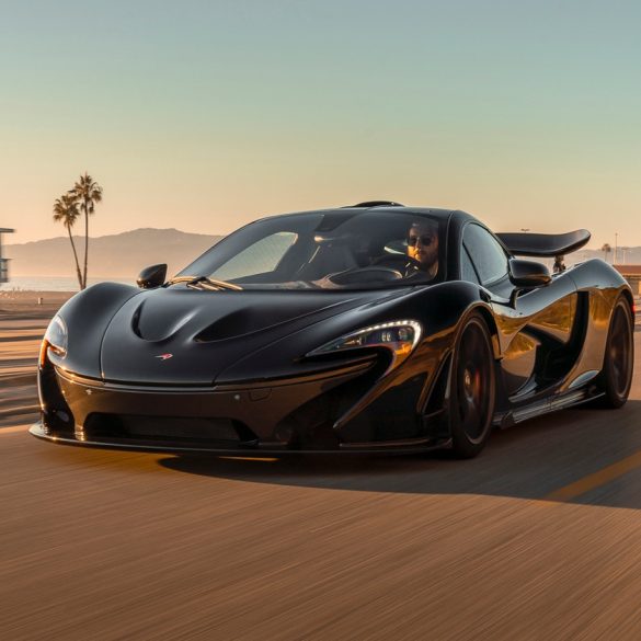 2015 McLaren P1