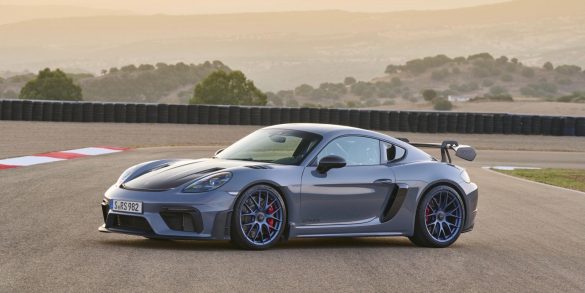 Porsche Cayman 718 GT4 RS